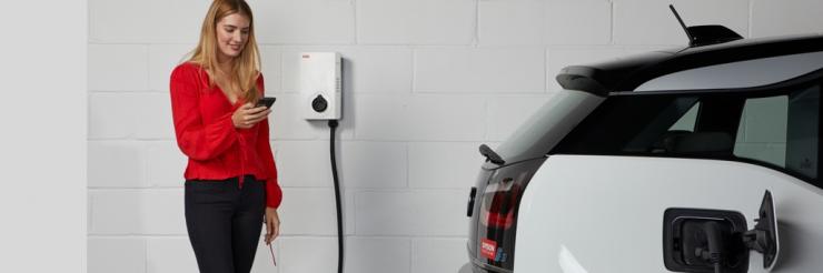 Laddbox Terra AC, för laddning där det passar dig bäst