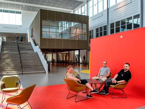 Smart belysning spar energi i hjärnsmart skola