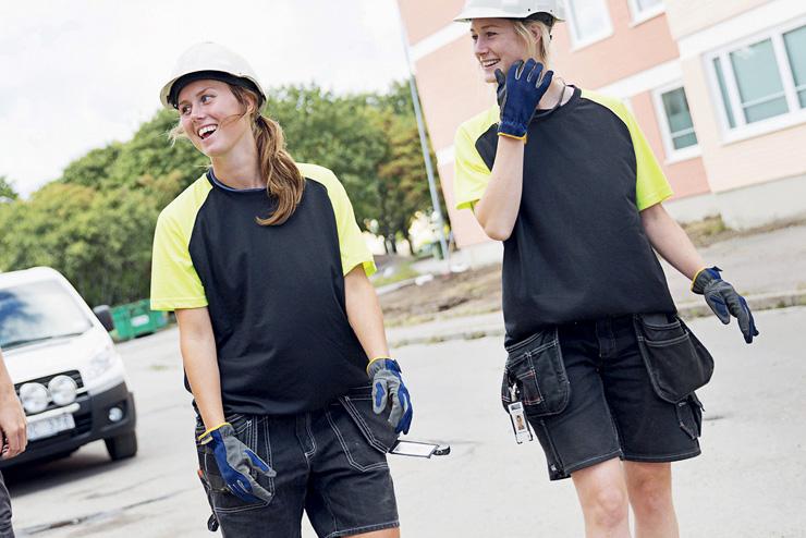 Grundskolebesök ska locka fler tjejer till elteknikbranschen